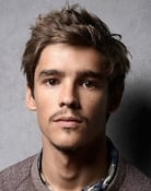 Brenton Thwaites